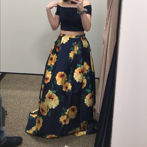 2 piece prom dress - Picture 2 of 4